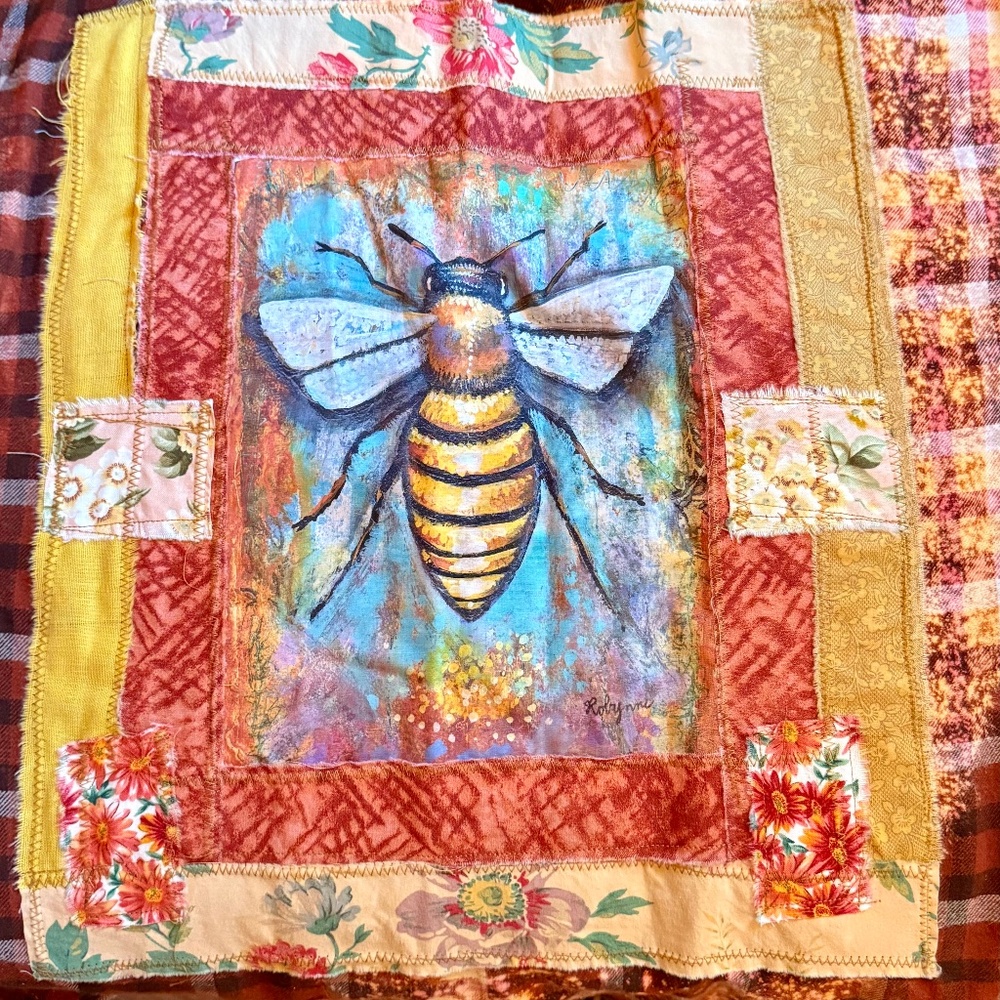 Art Panel Flannel shirt “Honey Bee”